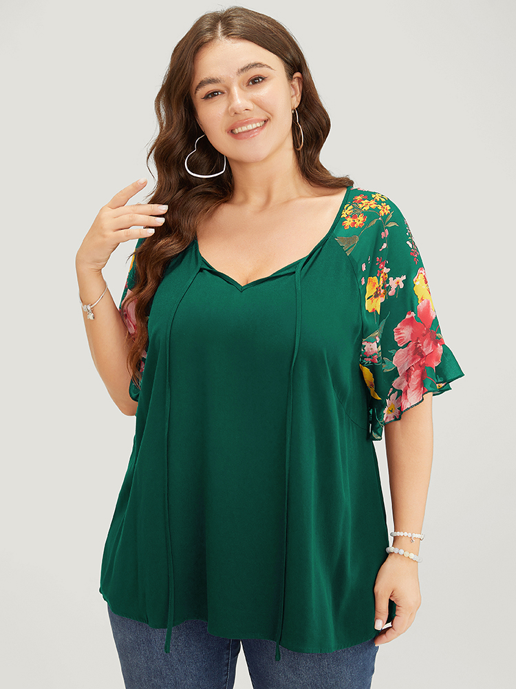 Plus Size Women Dailywear Floral Cross straps Raglan sleeve Short sleeve Tie Neck Elegant Blouses BloomChic 