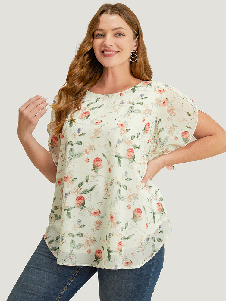 Plus Size Women Dailywear Floral Regular Sleeve Short sleeve Round Neck Elegant Blouses BloomChic 