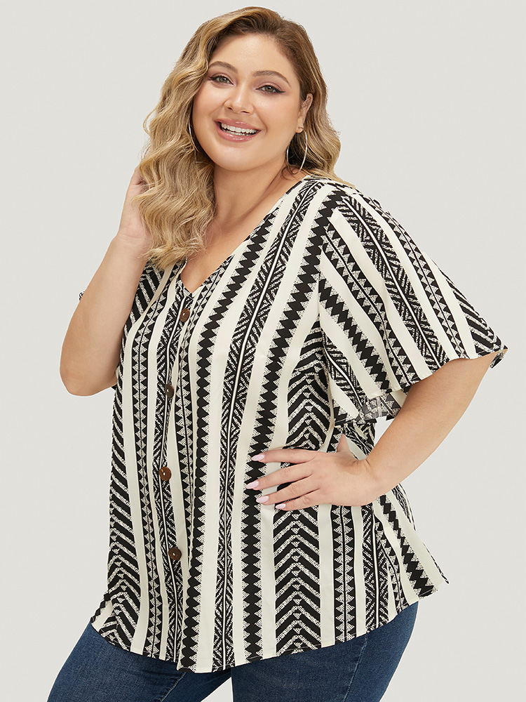 Plus Size White Geometric Print Ruffle Sleeve Button Detail Blouse Women Vacation Short sleeve V-neck Dailywear Blouses BloomChic 22-24/3X 
