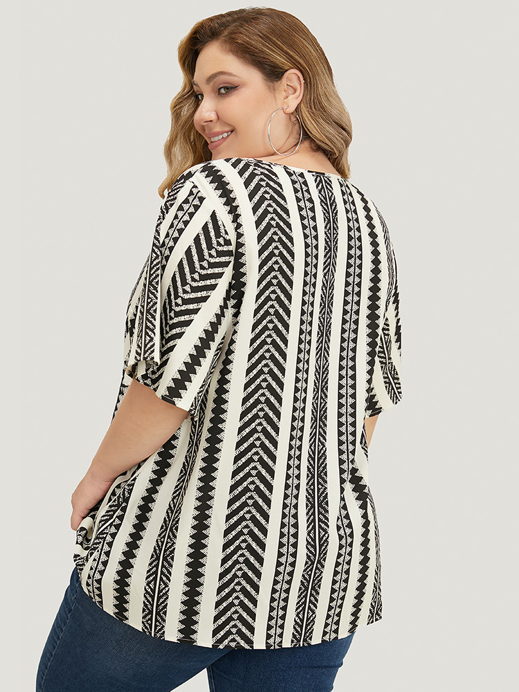 Plus Size White Geometric Print Ruffle Sleeve Button Detail Blouse Women Vacation Short sleeve V-neck Dailywear Blouses BloomChic 22-24/3X 