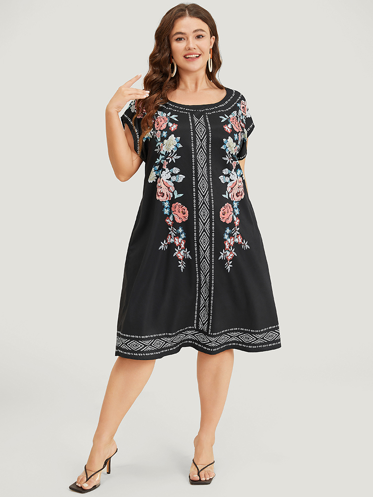 

Plus Size Bandana Pocket Round Neck Batwing Sleeve Dress BlackFlower Women Vacation Printed Round Neck Cap Sleeve Curvy Knee Dress BloomChic