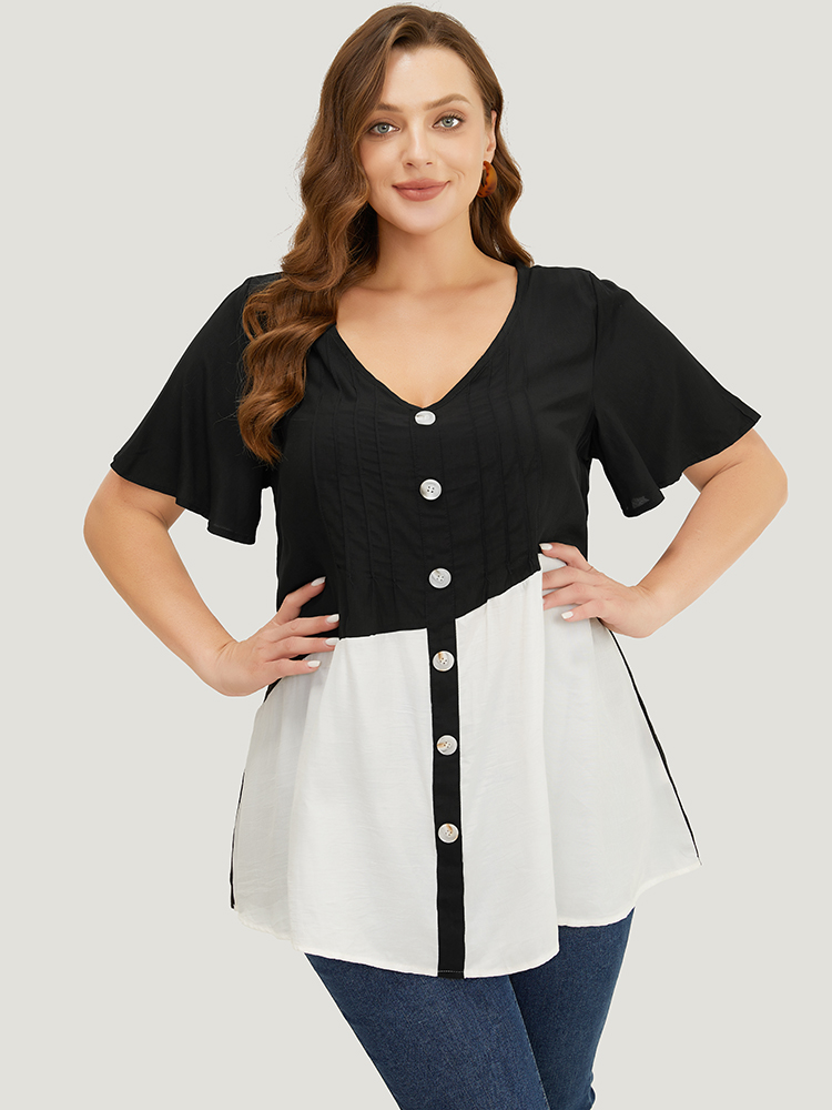 

Plus Size Black Colorblock Contrast Pleated Button Detail Ruffle Sleeve Blouse Women Elegant Short sleeve V-neck Dailywear Blouses BloomChic