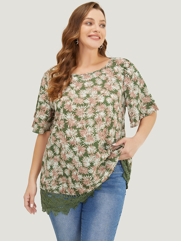 

Plus Size Sage Plant Print Tiered Sleeve Lace Hem Blouse Women Vacation Short sleeve Round Neck Dailywear Blouses BloomChic