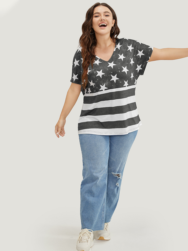 

Plus Size Star & Striped Print Batwing Sleeve T-shirt DimGray Women Casual Moon and Star V-neck Everyday T-shirts BloomChic