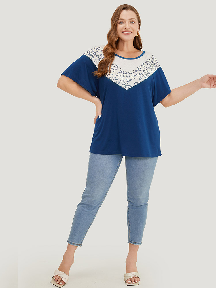Plus Size Women Dailywear Colorblock Contrast Dolman Sleeve Short sleeve Round Neck Casual T-shirts BloomChic 