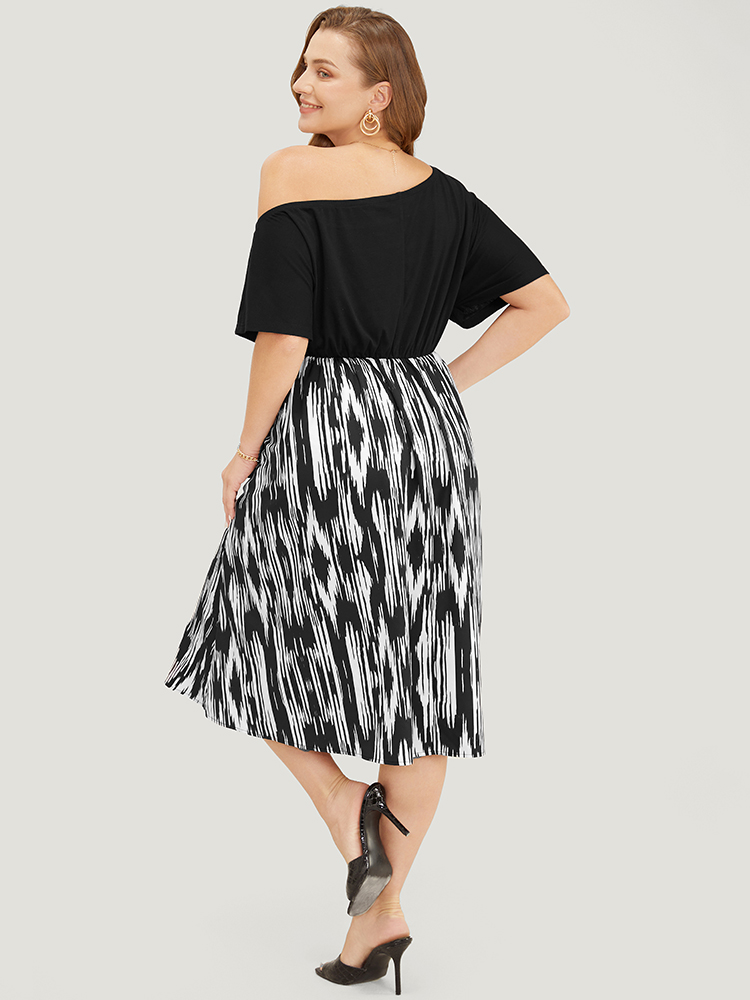Plus Size Women Dailywear Geometric Gathered Regular Sleeve Short sleeve One Shoulder Pocket Elegant Dresses BloomChic 