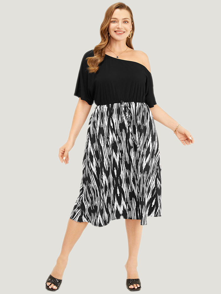 Plus Size Women Dailywear Geometric Gathered Regular Sleeve Short sleeve One Shoulder Pocket Elegant Dresses BloomChic 