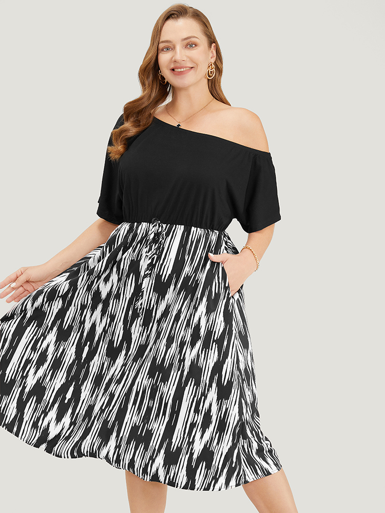 Plus Size Women Dailywear Geometric Gathered Regular Sleeve Short sleeve One Shoulder Pocket Elegant Dresses BloomChic 