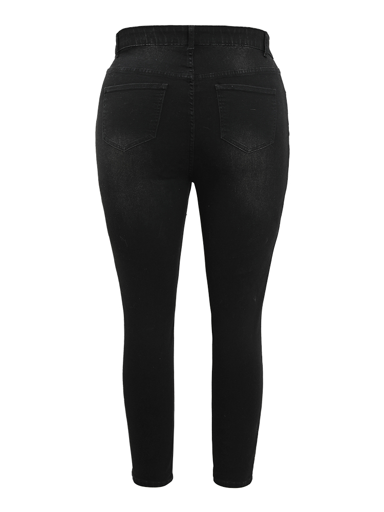 Plus Size Very Stretchy High Rise Black Wash Floral Embroidered Jeans Women Black Casual Plain Embroidered High stretch Pocket Jeans BloomChic 10/M 