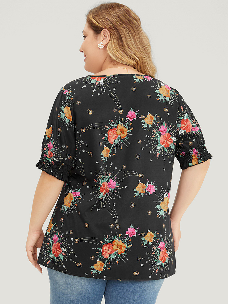 Plus Size Women Going out Floral Button Puff Sleeve Short sleeve V-neck Glamour Blouses BloomChic 