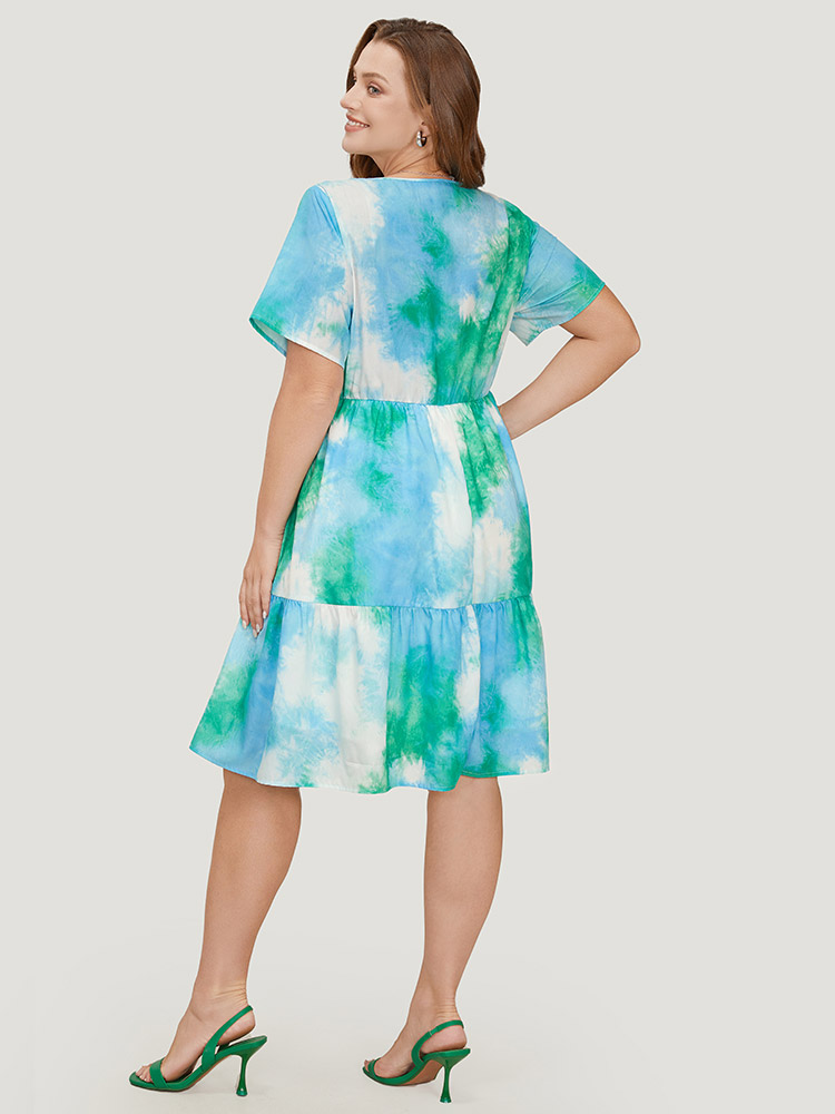 Plus Size Women Dailywear Tie Dye Tiered Regular Sleeve Short sleeve Round Neck Pocket Vacation Dresses BloomChic 