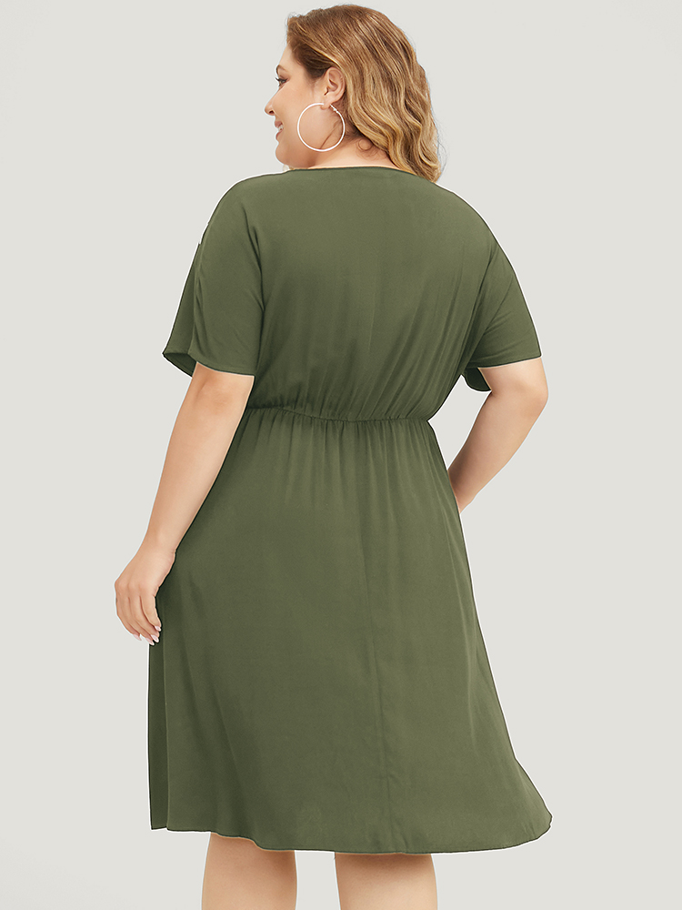 

Plus Size Floral Embroidered Pocket Dolman Sleeve Ruffle Dress ArmyGreen Women Vacation Embroidered V-neck Short sleeve Curvy Knee Dress BloomChic