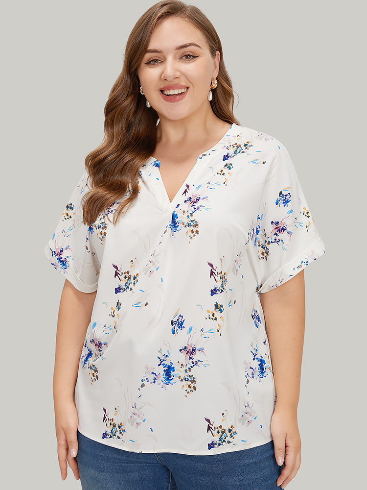 

Plus Size Cerulean Floral Roll Batwing Sleeve Notched Neck Blouse Women Elegant Short sleeve Notched collar Dailywear Blouses BloomChic