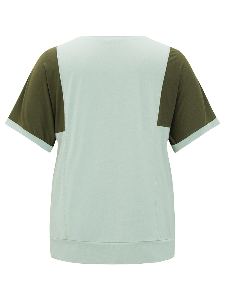 Plus Size Women Dailywear Colorblock Contrast Dolman Sleeve Short sleeve Round Neck Casual T-shirts BloomChic 