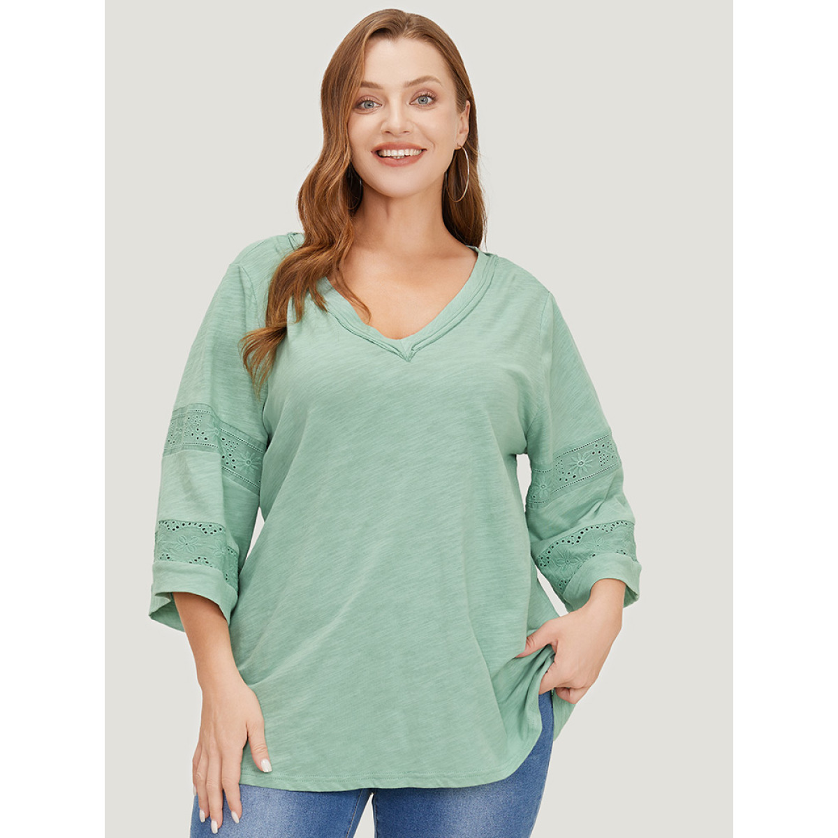 

Plus Size Solid Broderie Anglaise Flounce Sleeve T-shirt Mint Women Elegant Broderie anglaise Plain V-neck Dailywear T-shirts BloomChic
