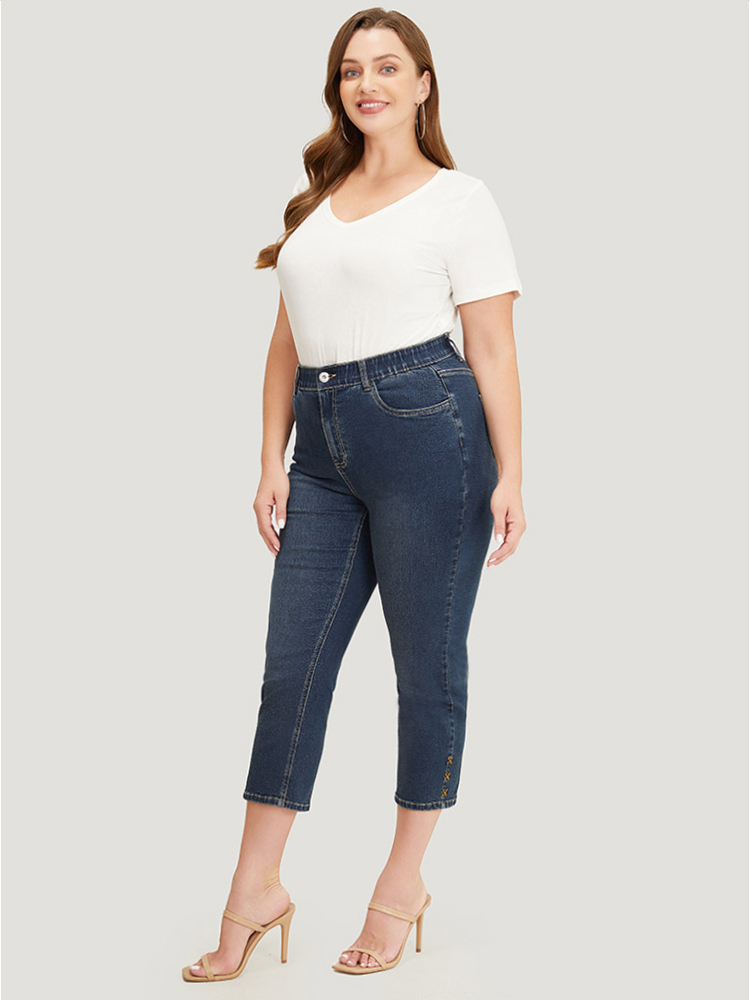 

Plus Size Very Stretchy High Rise Dark Wash Beaded Detail Cropped Jeans Women Indigo Casual Plain High stretch Pocket Jeans BloomChic