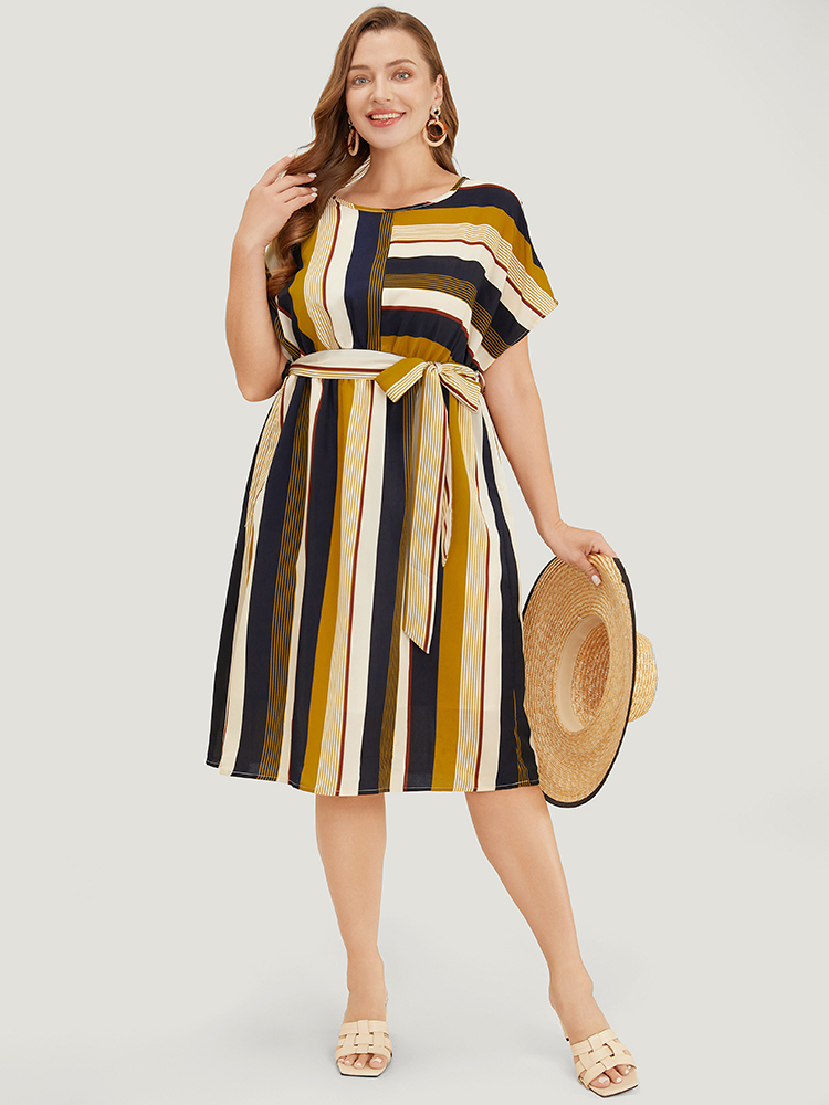 Plus Size Women Dailywear Striped Contrast Dolman Sleeve Short sleeve Round Neck Pocket Belt Vacation Dresses BloomChic 