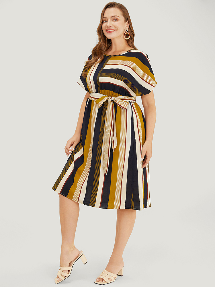 Plus Size Women Dailywear Striped Contrast Dolman Sleeve Short sleeve Round Neck Pocket Belt Vacation Dresses BloomChic 
