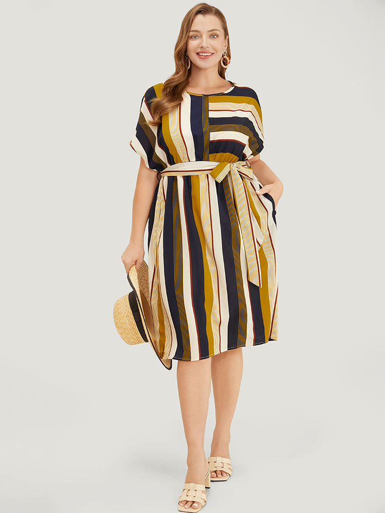 Plus Size Women Dailywear Striped Contrast Dolman Sleeve Short sleeve Round Neck Pocket Belt Vacation Dresses BloomChic 