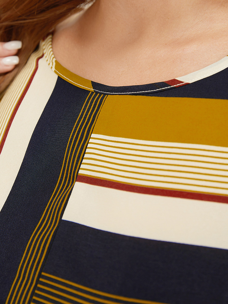 Plus Size Women Dailywear Striped Contrast Dolman Sleeve Short sleeve Round Neck Pocket Belt Vacation Dresses BloomChic 