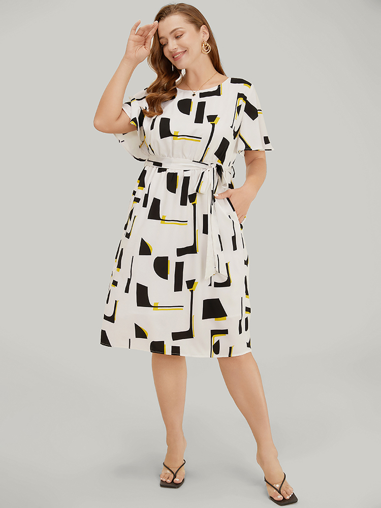 

Plus Size Geometric Print Pocket Belt Flutter Sleeve Dress Black Women Elegant Contrast Round Neck Short sleeve Curvy Knee Dress BloomChic