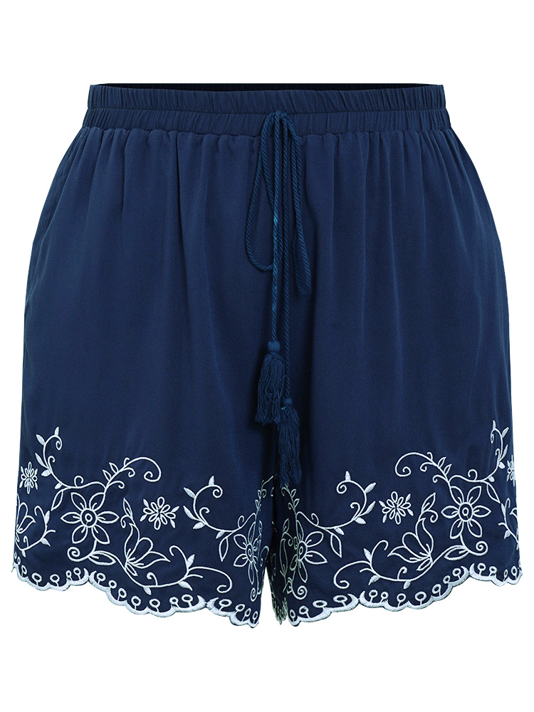 Plus Size Women Dailywear Plain Knotted High Rise Pocket Vacation Shorts BloomChic 