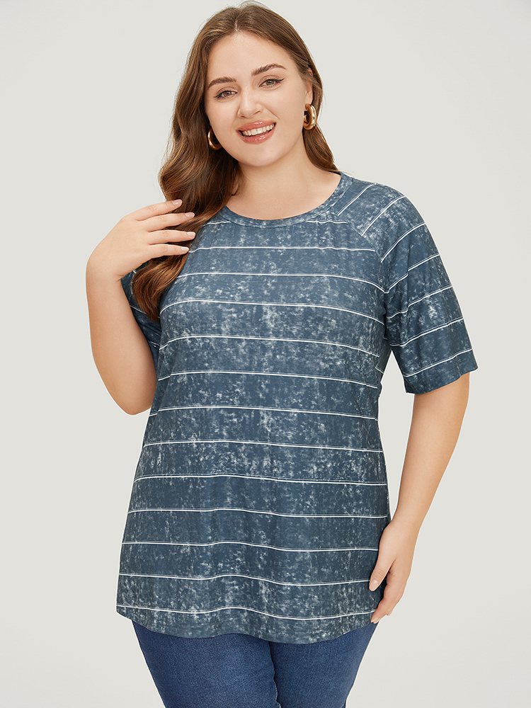 Plus Size Women Dailywear Striped Contrast Raglan sleeve Short sleeve Round Neck Casual T-shirts BloomChic 