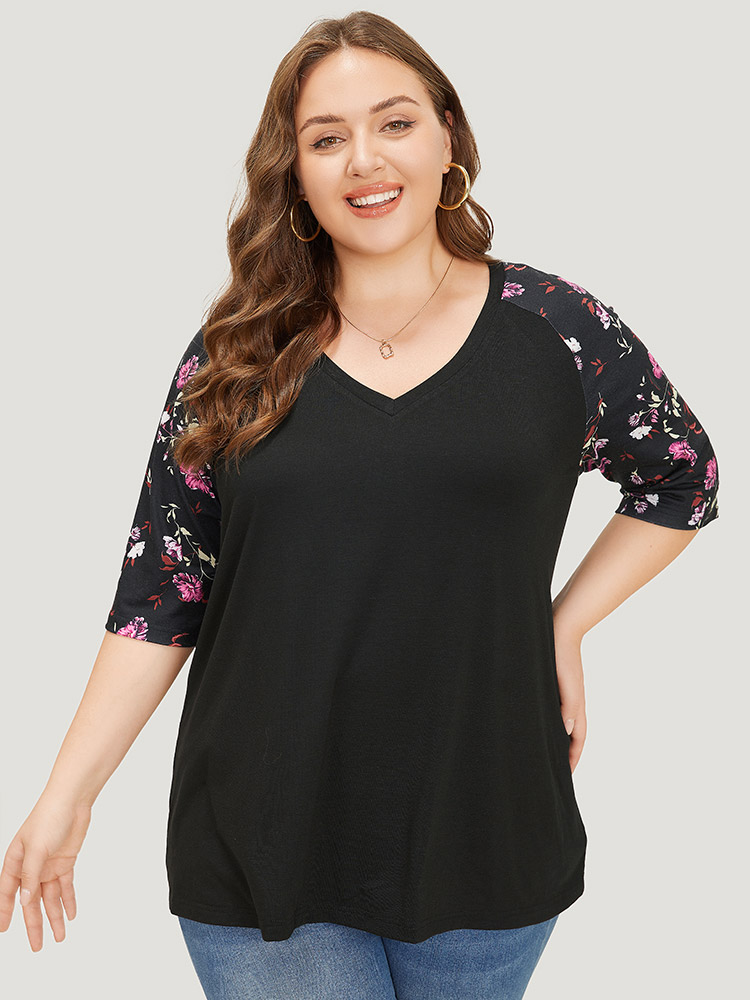 

Plus Size Floral Patchwork Raglan Sleeve T-shirt Black Women Elegant Patchwork Floral V-neck Work T-shirts BloomChic