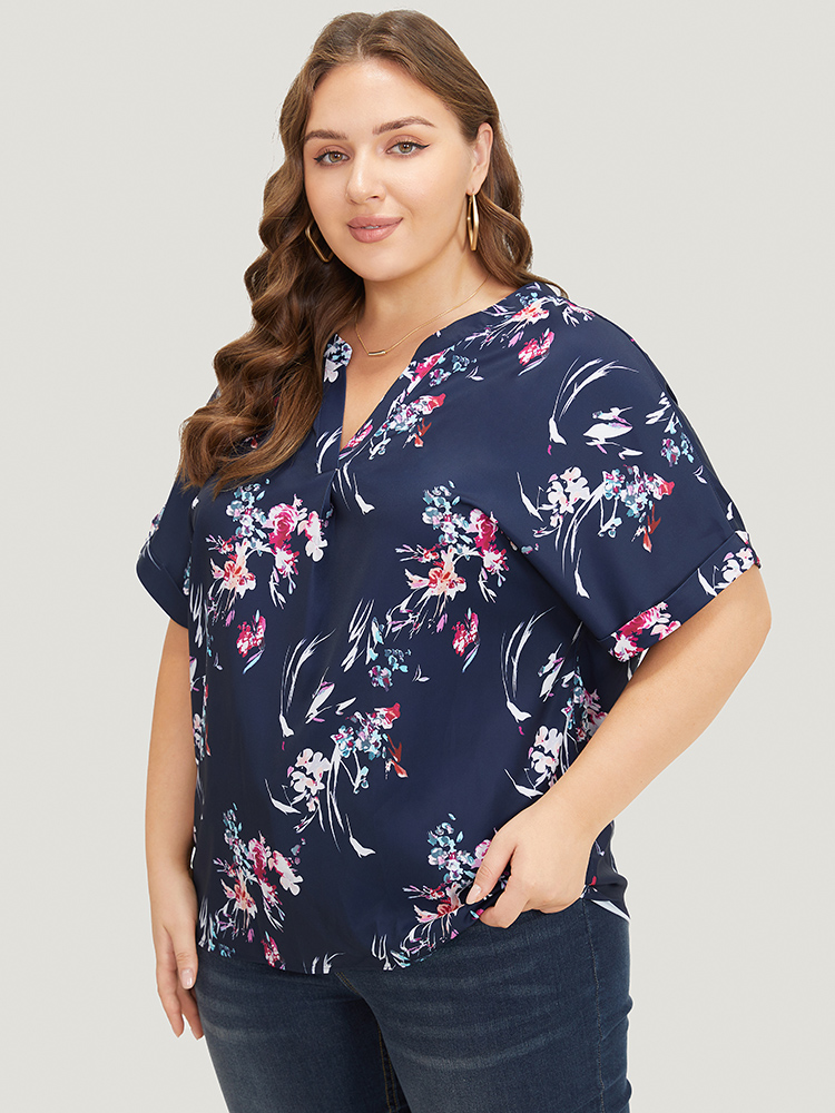 

Plus Size Indigo Floral Roll Batwing Sleeve Notched Neck Blouse Women Elegant Short sleeve Notched collar Dailywear Blouses BloomChic