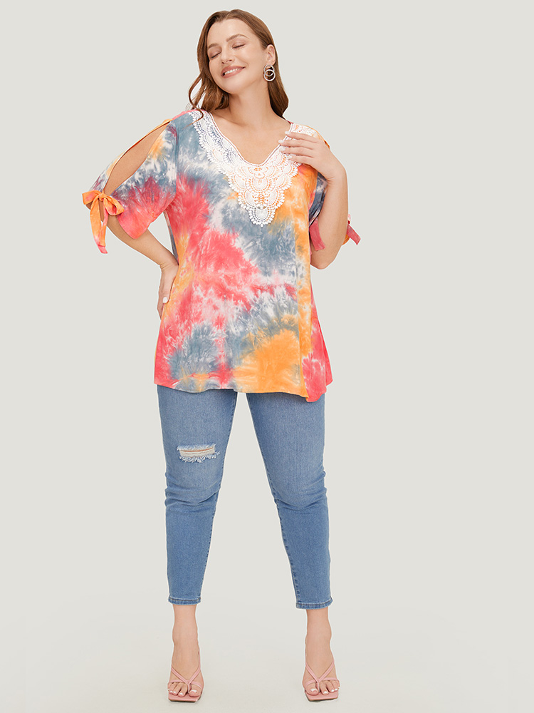 Plus Size Women Dailywear Tie Dye Cut-Out Regular Sleeve Half Sleeve V-neck Elegant Blouses BloomChic 