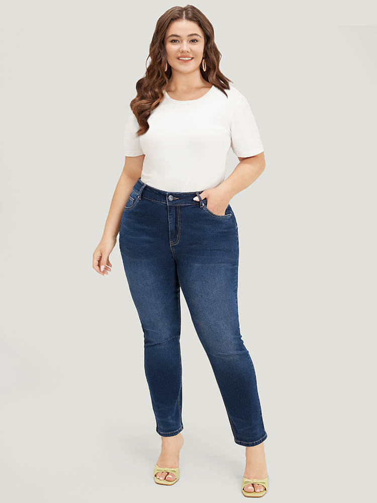 

Plus Size Very Stretchy High Rise Dark Wash Vintage Full Jeans Women DarkBlue Casual Plain High stretch Pocket Jeans BloomChic