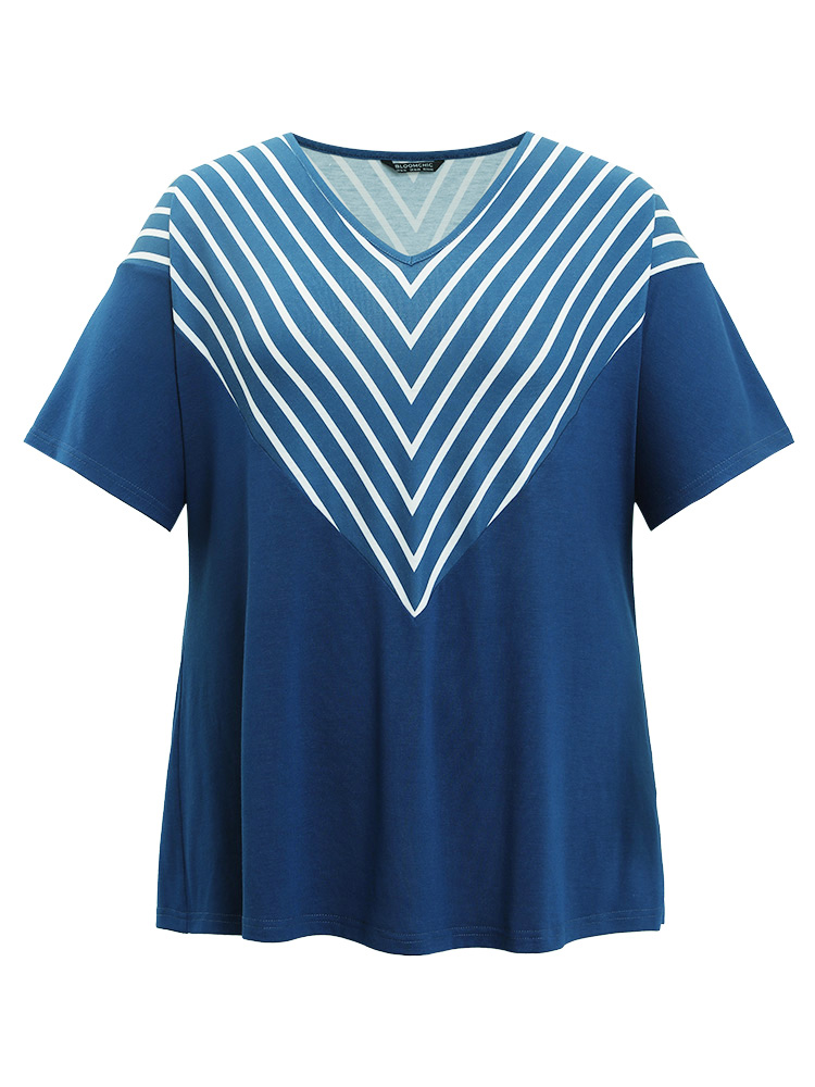 

Plus Size Striped V Neck Batwing Sleeve Geometric T-shirt DarkBlue Women Casual Geometric V-neck Dailywear T-shirts BloomChic