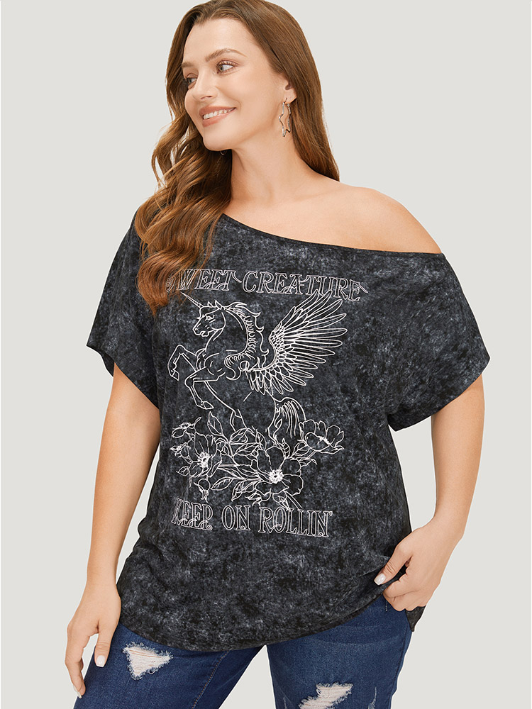 

Unicorn & Floral Print One Shoulder Vintage T-shirt, Black