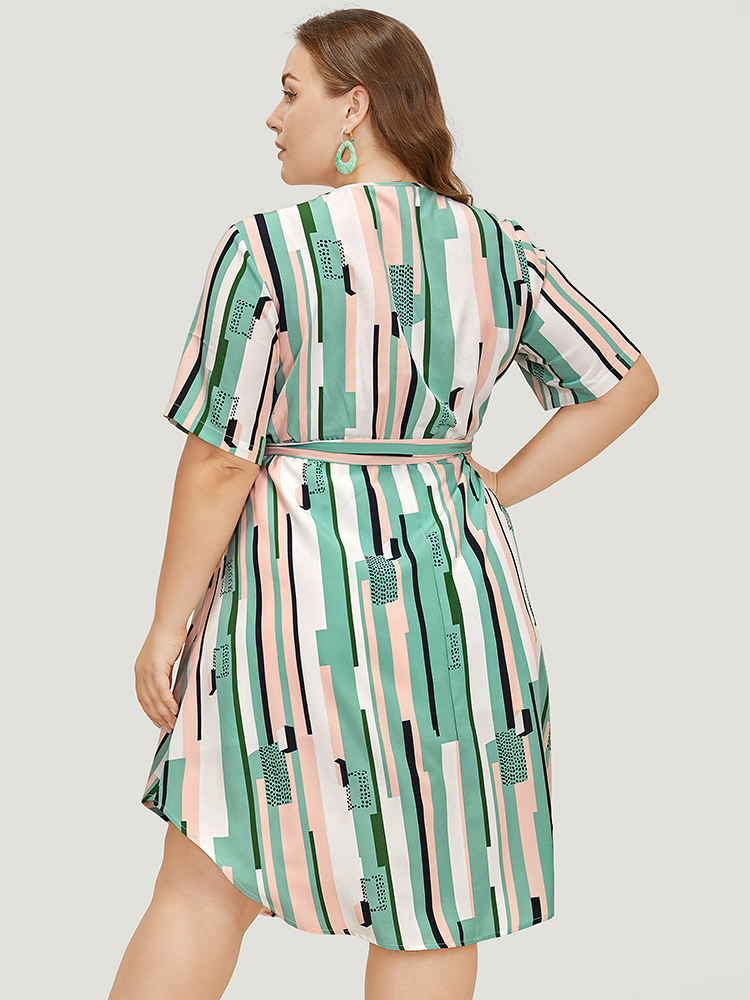 Plus Size Women Work Geometric Lined Regular Sleeve Short sleeve V-neck Pocket Belt Office Dresses BloomChic 