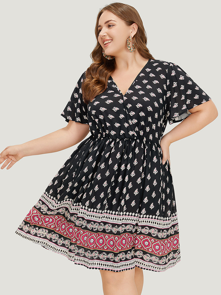 

Plus Size Bandana Print Flutter Sleeve Pocket Wrap Dress BlackFlower Women Vacation Wrap V-neck Short sleeve Curvy Knee Dress BloomChic