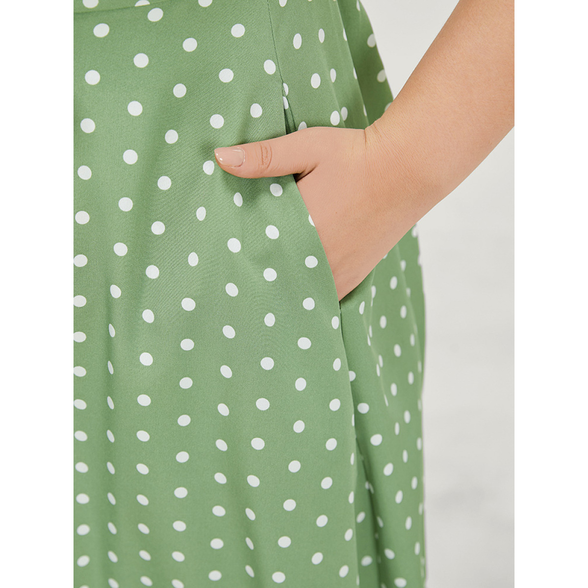 

Plus Size Polka Dot Pocket Button Detail Twist Front Knee Dress Green Women Knotted V-neck Cap Sleeve Curvy Knee Dress BloomChic