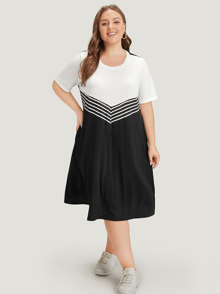 

Plus Size Striped Patchwork Flutter Colorblock Contrast Pocket Dress Black Women Casual Patchwork Round Neck Short sleeve Curvy Midi Dress BloomChic