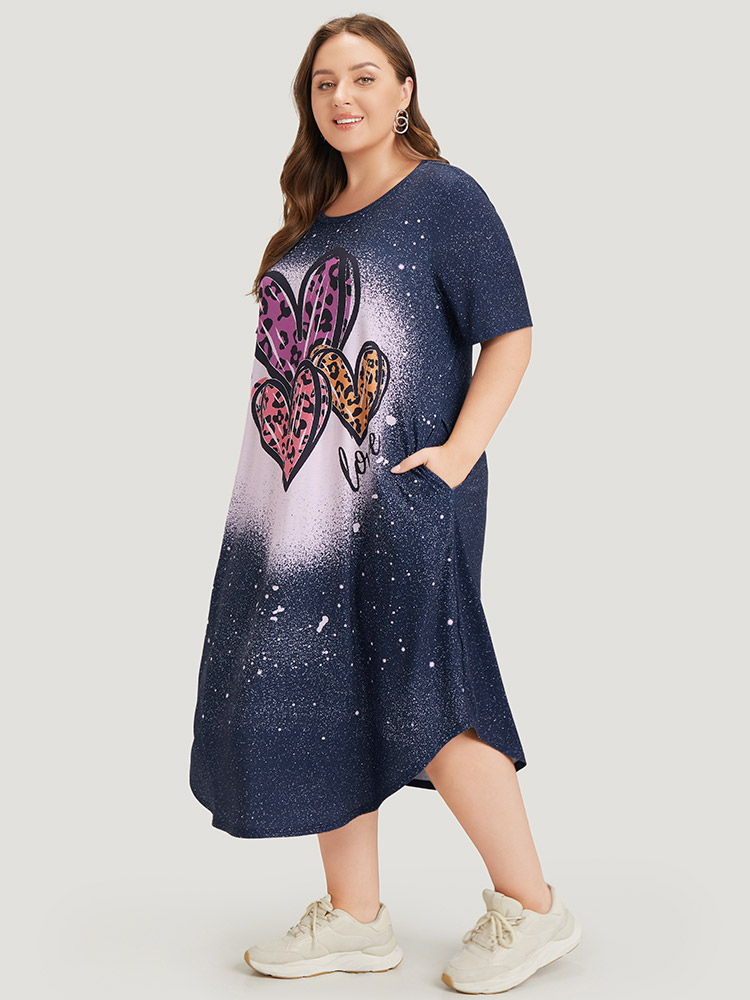 Plus Size Women Dailywear Heart Print Printed Regular Sleeve Short sleeve Round Neck Pocket Casual Dresses BloomChic 