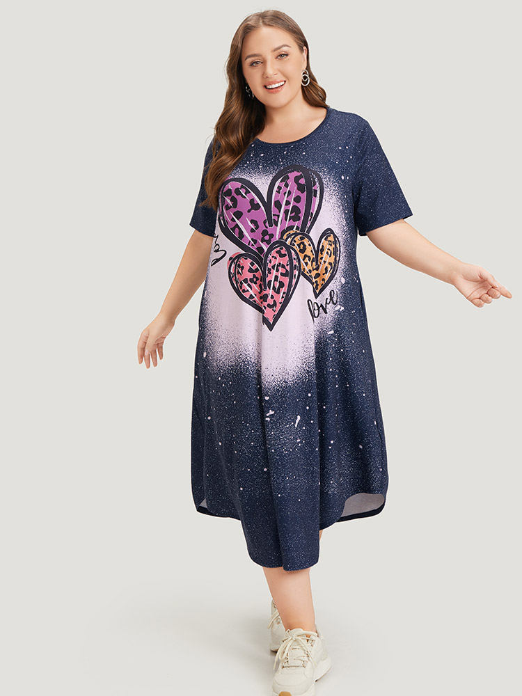 Plus Size Women Dailywear Heart Print Printed Regular Sleeve Short sleeve Round Neck Pocket Casual Dresses BloomChic 