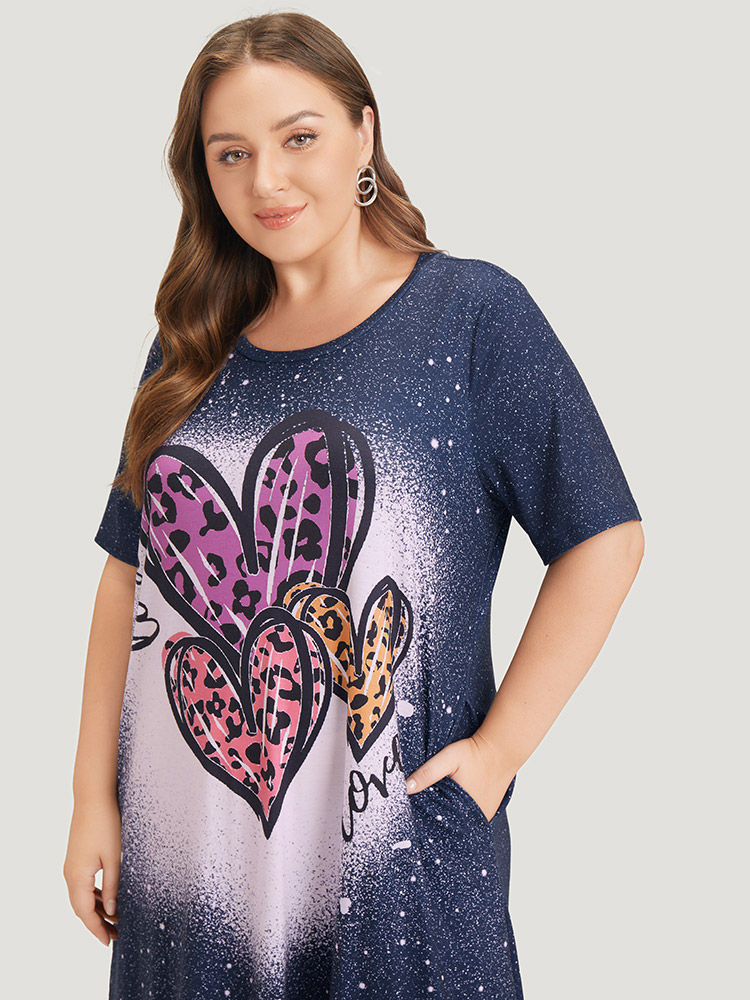 Plus Size Women Dailywear Heart Print Printed Regular Sleeve Short sleeve Round Neck Pocket Casual Dresses BloomChic 