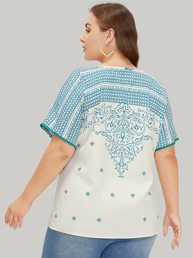 Plus Size White Moroccan Print Batwing Sleeve Pompom Trim Blouse Women Elegant Short sleeve Round Neck Dailywear Blouses BloomChic 10/M 