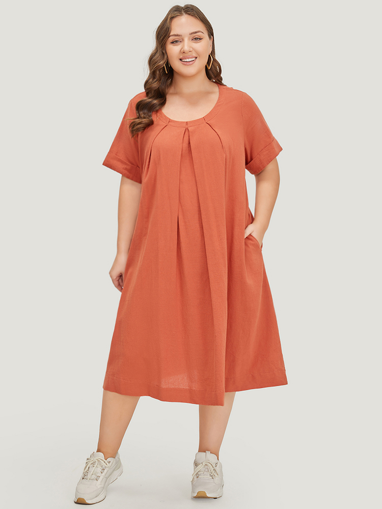 

Plus Size Solid Pleated Front Pocket Cuffed Sleeve Dress Rust Women Casual Pleated Round Neck Short sleeve Curvy Midi Dress BloomChic