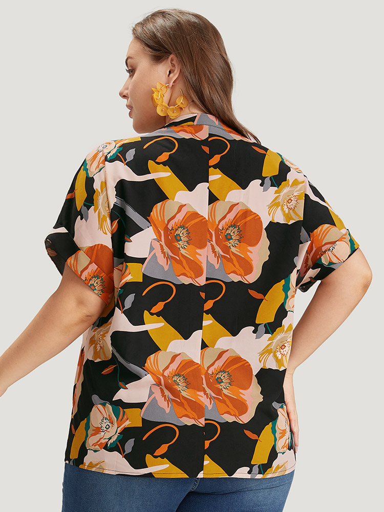 Plus Size Women Dailywear Floral Printed Dolman Sleeve Short sleeve Notched collar Elegant Blouses BloomChic 