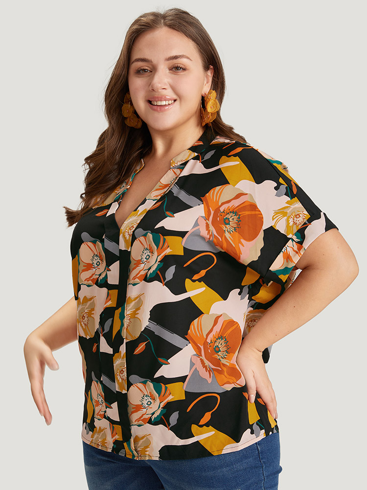 Plus Size Women Dailywear Floral Printed Dolman Sleeve Short sleeve Notched collar Elegant Blouses BloomChic 