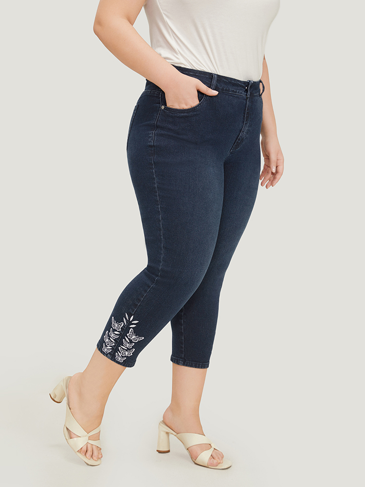 

Plus Size Very Stretchy High Rise Dark Wash Butterfly Embroidered Jeans Women DarkBlue Casual Plain Embroidered High stretch Pocket Jeans BloomChic