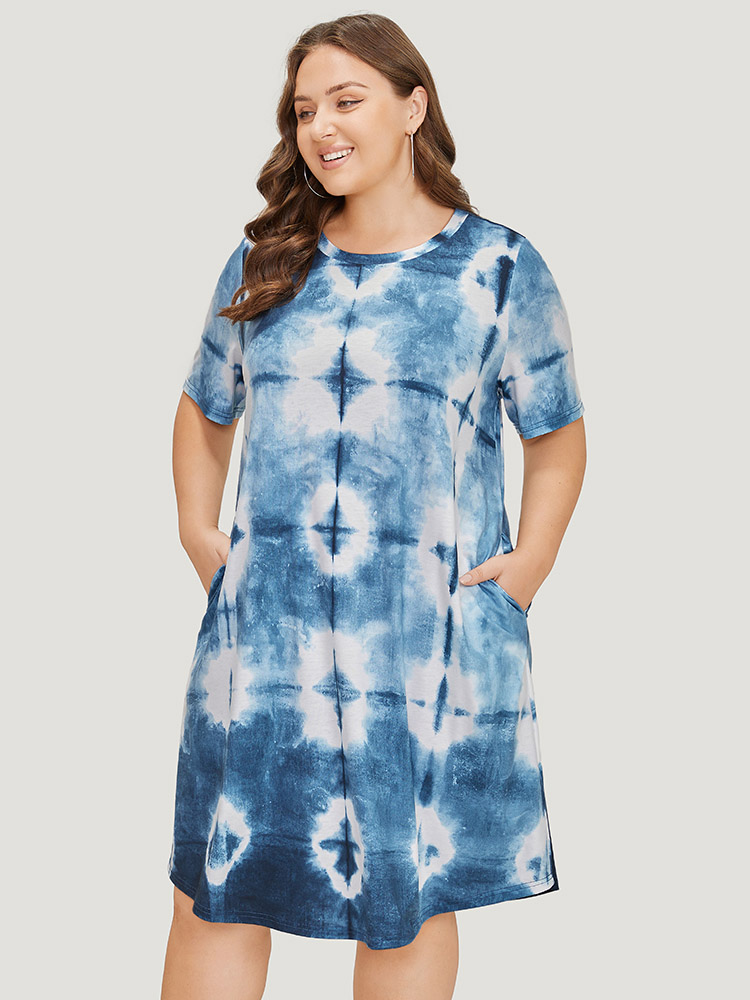Plus Size Tie Dye Pocket Ruffle Hem Crew Neck Dress Blue Women Casual Printed Round Neck Short sleeve Curvy Midi Dress BloomChic 22-24/3X 