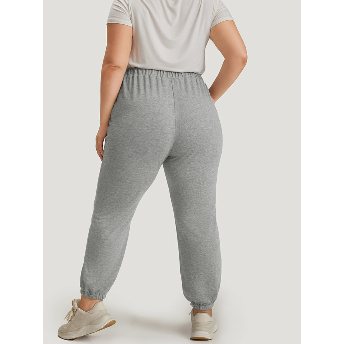 

Solid Patched Slant Pocket High Rise Sweatpants Gray Plus Size Women Casual Dailywear Pocket  Bloomchic