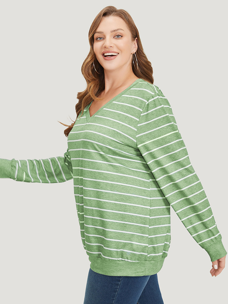 Plus Size Women Dailywear Plain Regular Regular Sleeve Long Sleeve V-neck Casual Sweatshirts BloomChic 