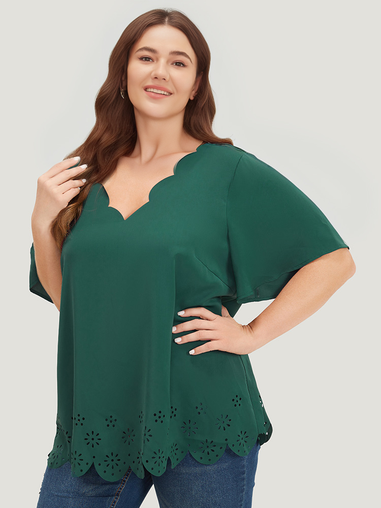 Plus Size Women Dailywear Plain Plain Ruffle Sleeve Short sleeve V-neck Elegant Blouses BloomChic 