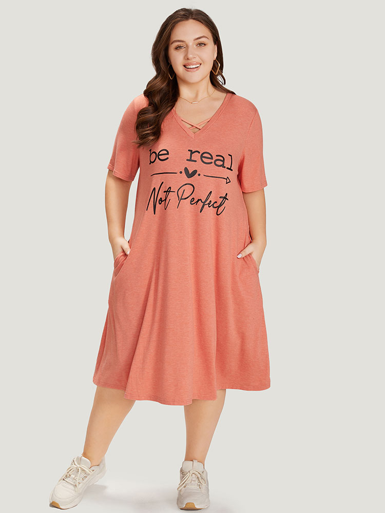 

Plus Size Supersoft Essentials Letter Print Pocket Crisscross Neck Dress Coral Women Casual Plain Curvy Midi Dress BloomChic